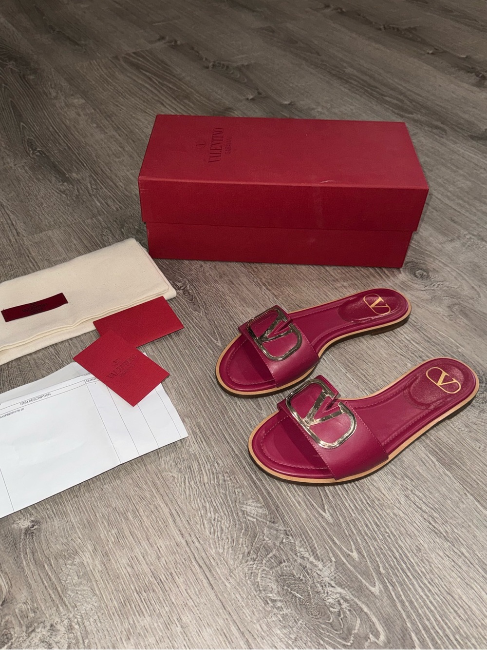 VALENTINO GARAVANI VLOGO SLIDES IN RASPBERRY LEATHER GOLD 36 6 W BOX RECEIPT